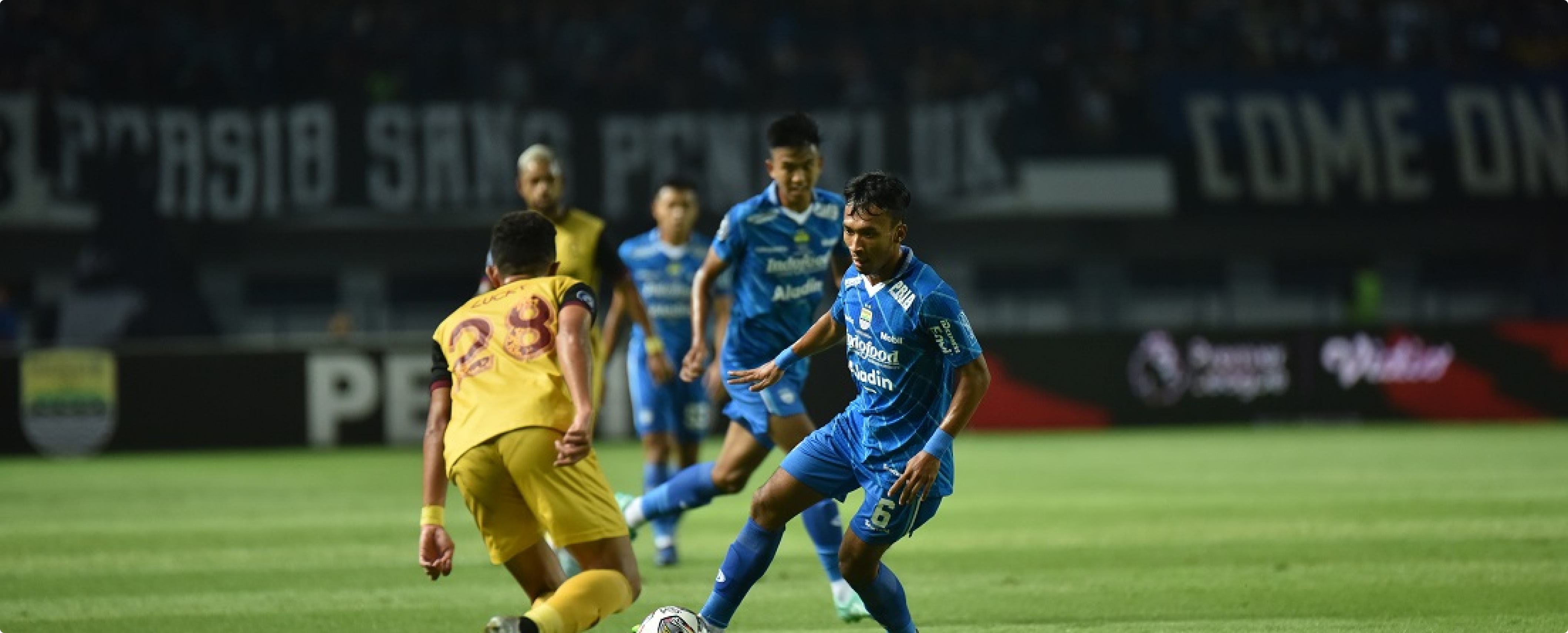 Menjaga Asa Juara: Rahasia Konsistensi Persib Bandung di Papan Atas Liga 1
